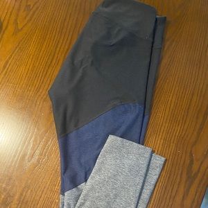 Outdoor voices leggings